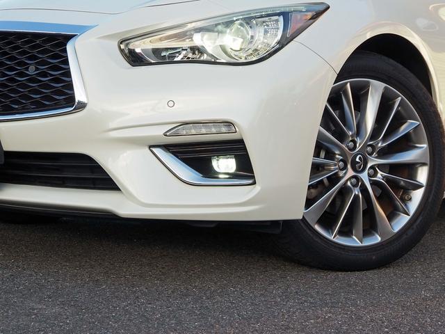 スカイライン ２００ＧＴ－ｔタイプＰ　全方位運転支援システム　純正コネクトナビ　全周囲カメラ　フルセグＴＶ　黒革シート　シートヒーター　パワーシート　ＬＥＤヘッドライト　インテリジェントクルコン　前方衝突警報　後方衝突防止支援　前後ソナー（16枚目）