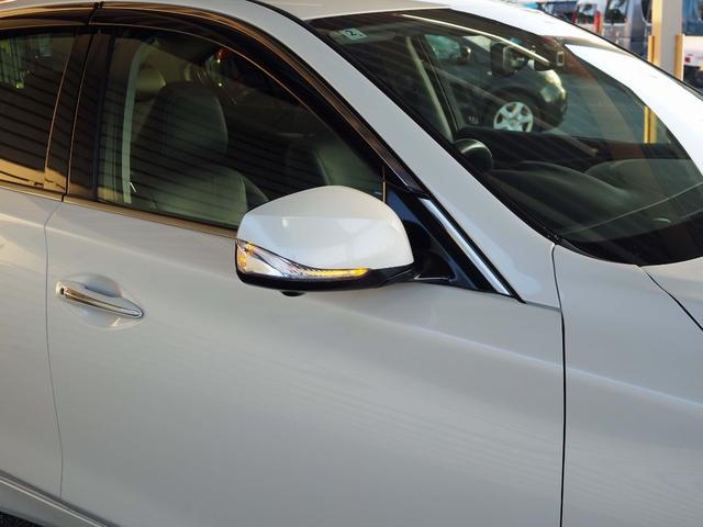 スカイライン ２００ＧＴ－ｔタイプＰ　全方位運転支援システム　純正コネクトナビ　全周囲カメラ　フルセグＴＶ　黒革シート　シートヒーター　パワーシート　ＬＥＤヘッドライト　インテリジェントクルコン　前方衝突警報　後方衝突防止支援　前後ソナー（17枚目）