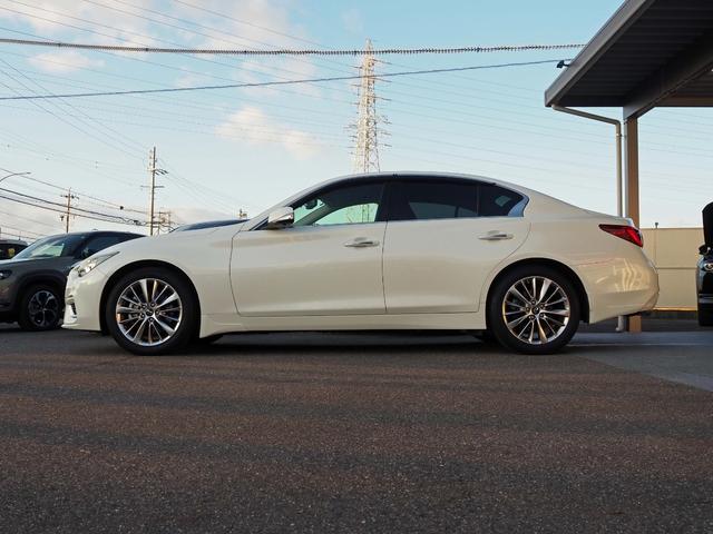 スカイライン ２００ＧＴ－ｔタイプＰ　全方位運転支援システム　純正コネクトナビ　全周囲カメラ　フルセグＴＶ　黒革シート　シートヒーター　パワーシート　ＬＥＤヘッドライト　インテリジェントクルコン　前方衝突警報　後方衝突防止支援　前後ソナー（19枚目）