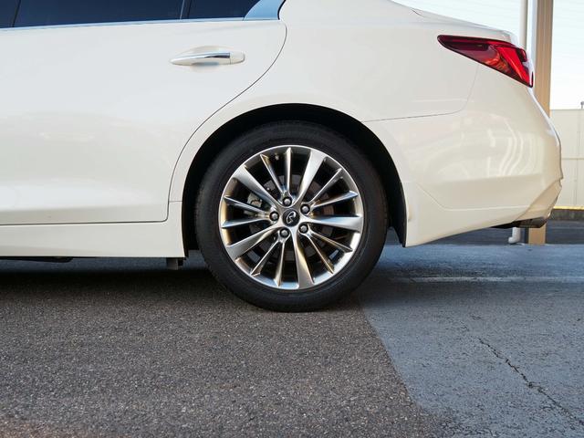 スカイライン ２００ＧＴ－ｔタイプＰ　全方位運転支援システム　純正コネクトナビ　全周囲カメラ　フルセグＴＶ　黒革シート　シートヒーター　パワーシート　ＬＥＤヘッドライト　インテリジェントクルコン　前方衝突警報　後方衝突防止支援　前後ソナー（22枚目）