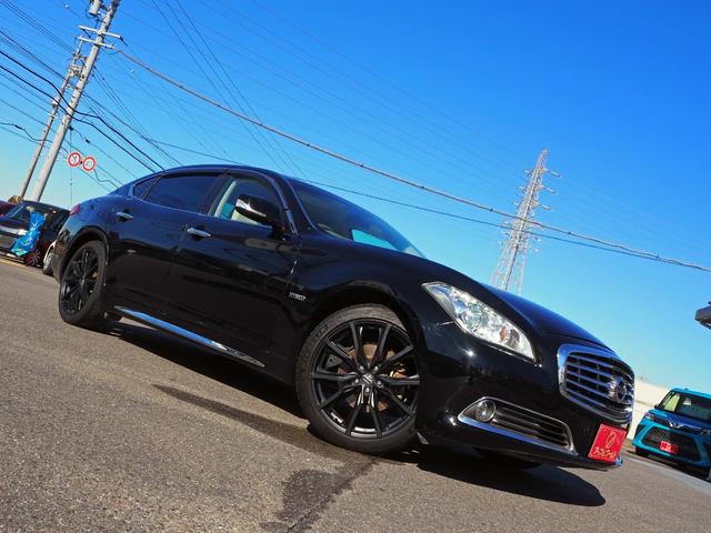 シーマ ハイブリッド　車検整備付き　全方位運転支援システム　サンルーフ　純正ナビ　アラウンドビューモニター　フルセグＴＶ　ＢＯＳＥサウンド　ディスチャージ　社外２０インチアルミ　レーダークルコン　前後ドラレコ　ＥＴＣ（13枚目）