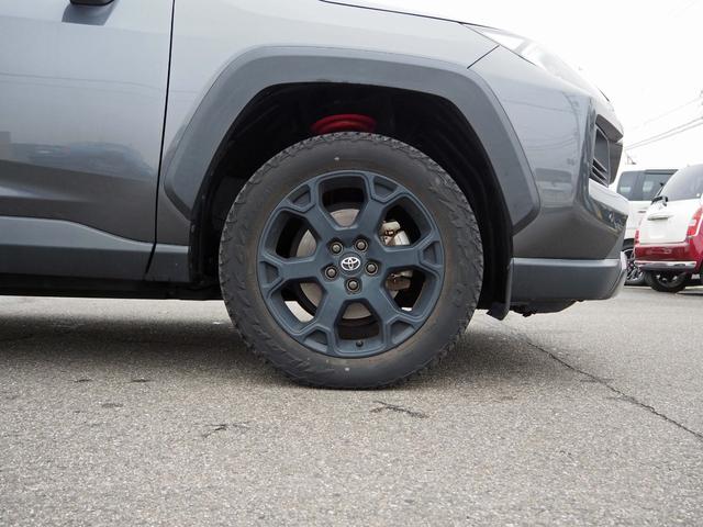 ＲＡＶ４ アドベンチャー　オフロードパッケージ　純正ディスプレイオーディオ　バックカメラ　レーダークルーズ　ＢＳＭ　デジタルインナーミラー　ＬＥＤライト　黒革＆パワーシート　シートベンチレーション　おくだけ充電　前後ドラレコ　ＥＴＣ（21枚目）