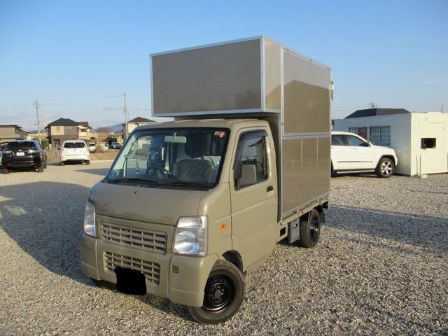 KCスペシャル キッチンカー 移動販売車 ケータリングカー 跳ね上げ式窓 ステンレス3槽シンク コールドテーブル 脱着式カウンター LED照明 100V外部電源 換気扇 コンセント 給排水タンク 荷台設備新品(3枚目)
