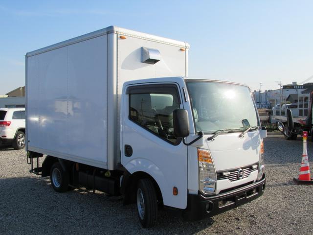 キッチンカー 移動販売車 ケータリングカー AT オーニング付き 3槽シンク コールドテーブル ステンレス作業台 換気扇 LED照明 バックモニター 100V外部電源 給排水タンク 庫内設備新品(11枚目)