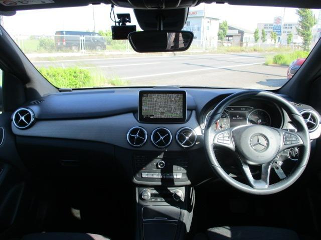 Ｂクラス Ｂ１８０　後期型　純正ナビ　バックカメラ　レーダークルーズコントロール　ブラインドスポット　シートヒーター　ＬＥＤヘッドライト　キーレスゴー　スマートキー　ＥＴＣ（30枚目）