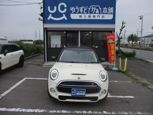 ＭＩＮＩ クーパーＳＤ　中期型　純正ナビ　Ｂｌｕｅｔｏｏｔｈオーディオ　バックカメラ　アダプティブクルーズコントロール　インテリジェントセーフティ　コンフォートアクセス　ＥＴＣ　　ユニオンジャックテール　ＬＥＤオートライト（10枚目）