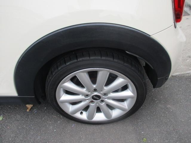 ＭＩＮＩ クーパーＳＤ　中期型　純正ナビ　Ｂｌｕｅｔｏｏｔｈオーディオ　バックカメラ　アダプティブクルーズコントロール　インテリジェントセーフティ　コンフォートアクセス　ＥＴＣ　　ユニオンジャックテール　ＬＥＤオートライト（32枚目）