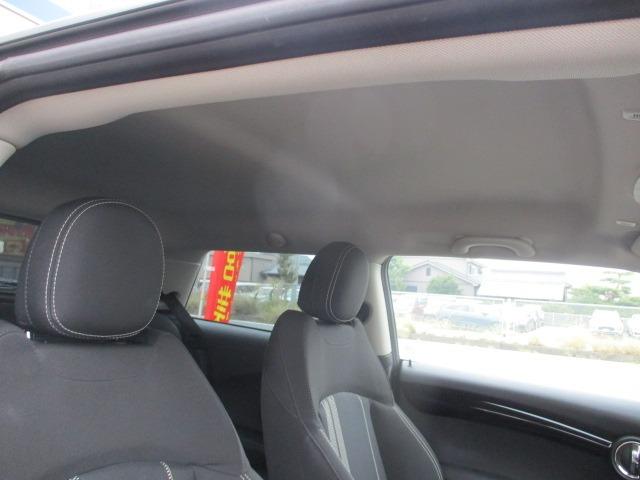 ＭＩＮＩ クーパーＳＤ　中期型　純正ナビ　Ｂｌｕｅｔｏｏｔｈオーディオ　バックカメラ　アダプティブクルーズコントロール　インテリジェントセーフティ　コンフォートアクセス　ＥＴＣ　　ユニオンジャックテール　ＬＥＤオートライト（35枚目）