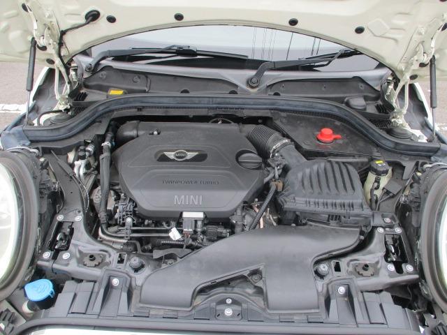 ＭＩＮＩ クーパーＳＤ　中期型　純正ナビ　Ｂｌｕｅｔｏｏｔｈオーディオ　バックカメラ　アダプティブクルーズコントロール　インテリジェントセーフティ　コンフォートアクセス　ＥＴＣ　　ユニオンジャックテール　ＬＥＤオートライト（52枚目）