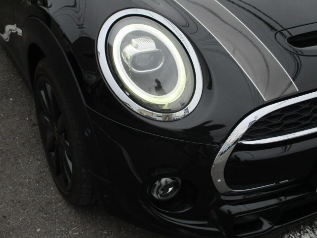 MINI クーパーS 6速マニュアル 中期型 純正ナビ Bluetoothオーディオ バックカメラ インテリジェントセーフティ アダプティブクルーズコントロール ユニオンジャックテール ETC スマートキー(12枚目)