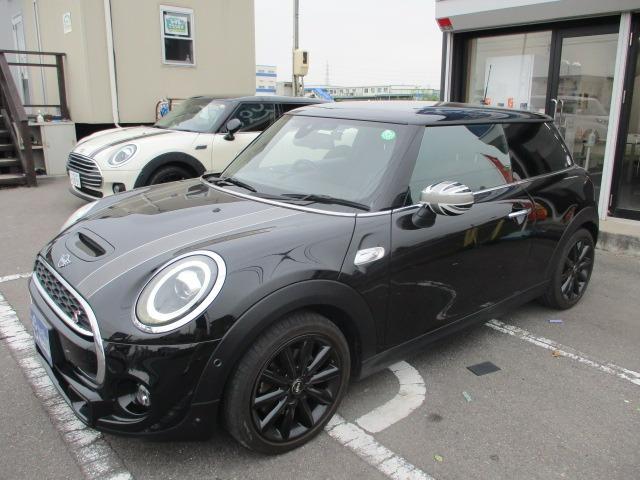 MINI クーパーS 6速マニュアル 中期型 純正ナビ Bluetoothオーディオ バックカメラ インテリジェントセーフティ アダプティブクルーズコントロール ユニオンジャックテール ETC スマートキー(16枚目)