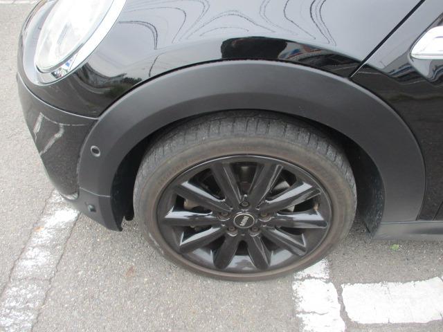 MINI クーパーS 6速マニュアル 中期型 純正ナビ Bluetoothオーディオ バックカメラ インテリジェントセーフティ アダプティブクルーズコントロール ユニオンジャックテール ETC スマートキー(28枚目)