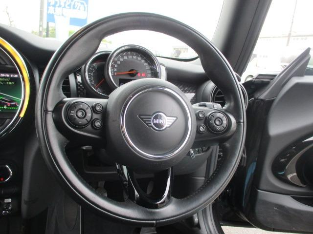 MINI クーパーS 6速マニュアル 中期型 純正ナビ Bluetoothオーディオ バックカメラ インテリジェントセーフティ アダプティブクルーズコントロール ユニオンジャックテール ETC スマートキー(48枚目)