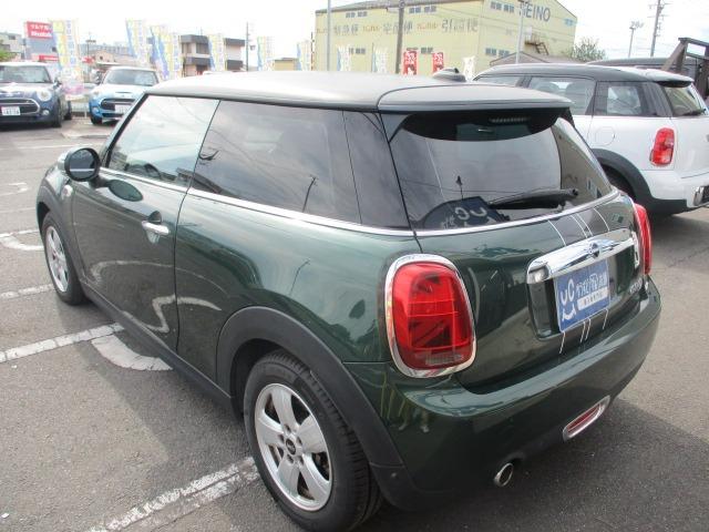 MINI 中期型 純正ナビ バックカメラ Bluetoothオーディオ ETC コンフォートアクセス スマートキー ユニオンジャックテール LEDオートライト(24枚目)