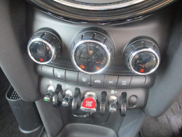 MINI 中期型 純正ナビ バックカメラ Bluetoothオーディオ ETC コンフォートアクセス スマートキー ユニオンジャックテール LEDオートライト(42枚目)