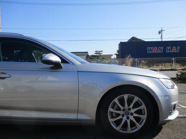 Ａ４アバント ２．０ＴＦＳＩクワトロ　バーチャルコックピット　４ＷＤ　純正ナビ　バックカメラ　Ｂｌｕｅｔｏｏｔｈオーディオ　黒レザーシート　シートヒーター　アダプティブクルーズコントロール　ＥＴＣ　スマートキー（20枚目）