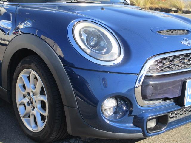 ＭＩＮＩ クーパーＳ　純正ナビゲーション　Ｂｌｕｅｔｏｏｔｈオーディオ　ＥＴＣ　ターボ　アイドリングストップ　ＬＥＤオートライト　ＬＥＤフォグライト　純正１６インチアルミホイール（12枚目）