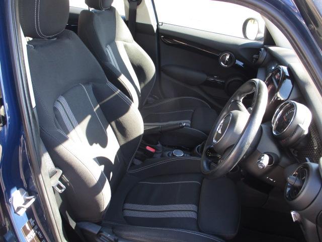 ＭＩＮＩ クーパーＳ　純正ナビゲーション　Ｂｌｕｅｔｏｏｔｈオーディオ　ＥＴＣ　ターボ　アイドリングストップ　ＬＥＤオートライト　ＬＥＤフォグライト　純正１６インチアルミホイール（33枚目）