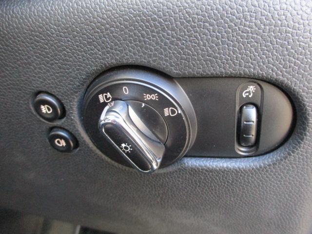 ＭＩＮＩ クーパーＳ　純正ナビゲーション　Ｂｌｕｅｔｏｏｔｈオーディオ　ＥＴＣ　ターボ　アイドリングストップ　ＬＥＤオートライト　ＬＥＤフォグライト　純正１６インチアルミホイール（44枚目）