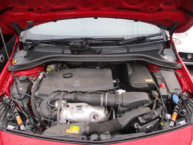 Ｂクラス Ｂ２５０　ブルーエフィシェンシー　パノラマサンルーフ　茶色レザーシート　ハーマンカードンスピーカー　純正１８インチアルミホイール　純正ナビ　Ｂｌｕｅｔｏｏｔｈ　バックカメラ　ＥＴＣ　前席パワーシート　クルーズコントロール（48枚目）