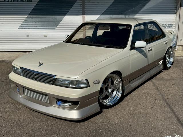 ローレル メダリスト　ＲＢ２５ＤＥＴターボエンジン載替　５速ＭＴ載替　ワンダーフルエアロ　車高調　ワーク１８インチアルミホイール　社外マフラー　トラスト前置きインタークーラー（2枚目）