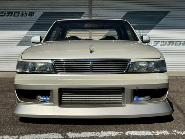 ローレル メダリスト　ＲＢ２５ＤＥＴターボエンジン載替　５速ＭＴ載替　ワンダーフルエアロ　車高調　ワーク１８インチアルミホイール　社外マフラー　トラスト前置きインタークーラー（6枚目）