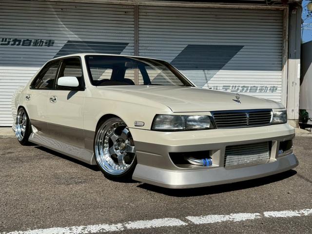 ローレル メダリスト　ＲＢ２５ＤＥＴターボエンジン載替　５速ＭＴ載替　ワンダーフルエアロ　車高調　ワーク１８インチアルミホイール　社外マフラー　トラスト前置きインタークーラー（9枚目）