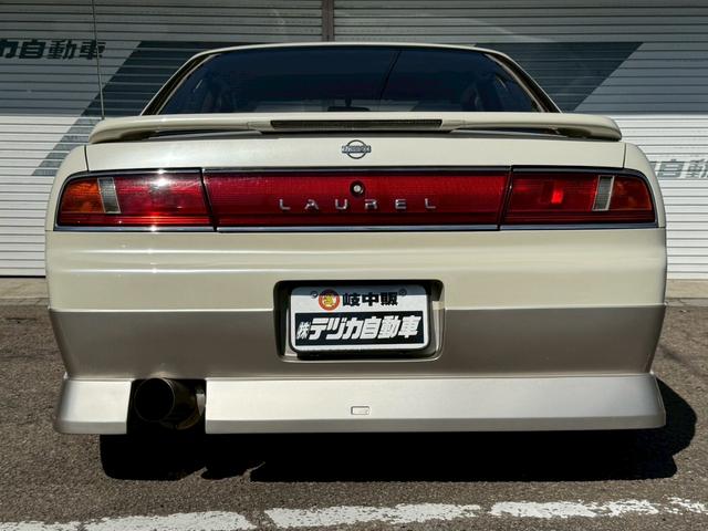 ローレル メダリスト　ＲＢ２５ＤＥＴターボエンジン載替　５速ＭＴ載替　ワンダーフルエアロ　車高調　ワーク１８インチアルミホイール　社外マフラー　トラスト前置きインタークーラー（26枚目）