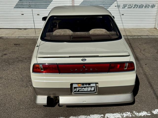 ローレル メダリスト　ＲＢ２５ＤＥＴターボエンジン載替　５速ＭＴ載替　ワンダーフルエアロ　車高調　ワーク１８インチアルミホイール　社外マフラー　トラスト前置きインタークーラー（27枚目）