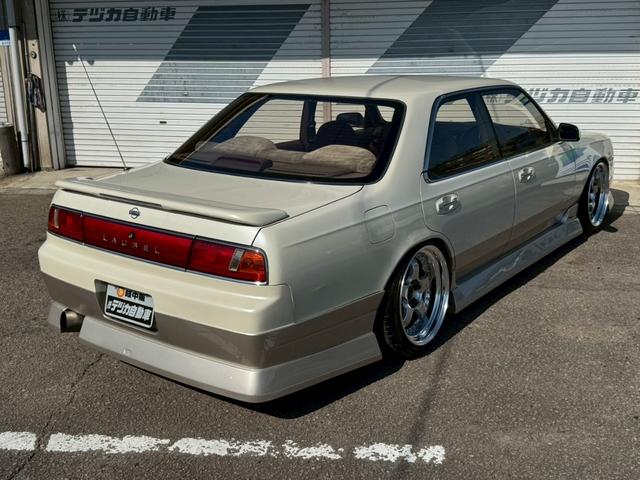 ローレル メダリスト　ＲＢ２５ＤＥＴターボエンジン載替　５速ＭＴ載替　ワンダーフルエアロ　車高調　ワーク１８インチアルミホイール　社外マフラー　トラスト前置きインタークーラー（28枚目）