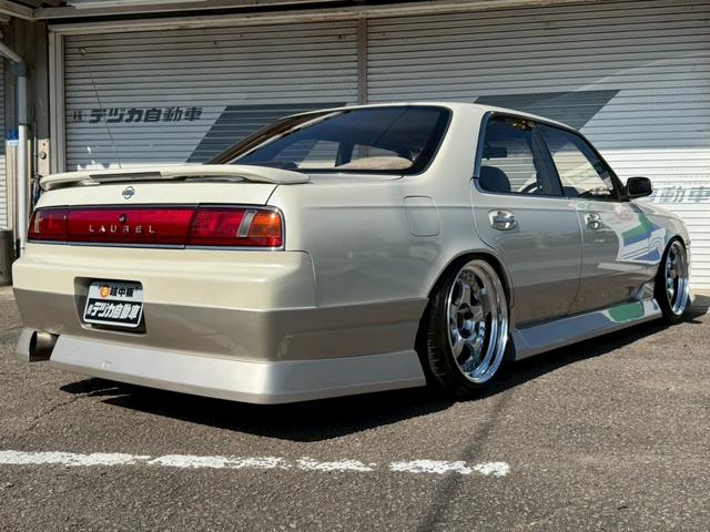 ローレル メダリスト　ＲＢ２５ＤＥＴターボエンジン載替　５速ＭＴ載替　ワンダーフルエアロ　車高調　ワーク１８インチアルミホイール　社外マフラー　トラスト前置きインタークーラー（29枚目）