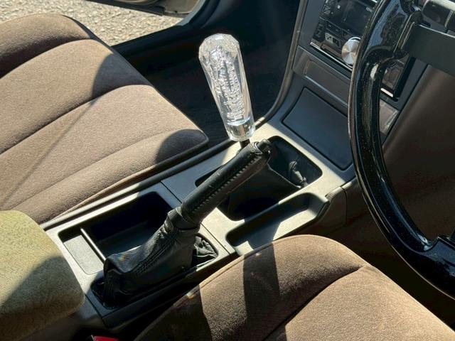 ローレル メダリスト　ＲＢ２５ＤＥＴターボエンジン載替　５速ＭＴ載替　ワンダーフルエアロ　車高調　ワーク１８インチアルミホイール　社外マフラー　トラスト前置きインタークーラー（32枚目）