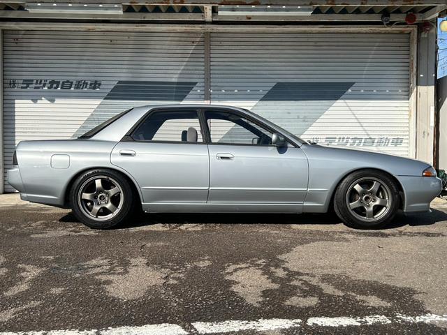 スカイライン ＧＴＳタイプＸ　ＲＢ２０ＤＥボルトオンターボ　ミッション載替　車高調　Ｒ３２ＧＴ－Ｒホイール　社外マフラー　エアクリ　同色全塗装　タイミングベルト　ウォーターポンプ交換（15枚目）