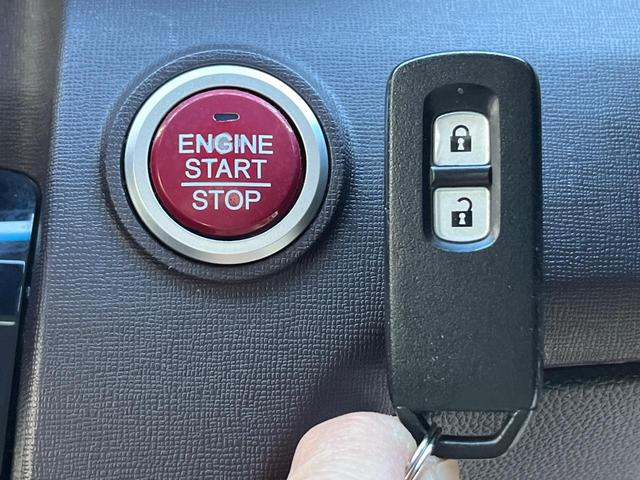 N-ONE プレミアム SDナビ スマートキー HIDヘッド オートライト オートエアコン 純正14インチアルミ Bluetooth CD DVD再生 フルセグ HIDフォグ(5枚目)