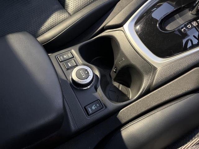 エクストレイル 20XtブラックエクストリーマXエマジェンシブレキP 純正ナビ アラウンドビューモニター 衝突被害軽減システム 禁煙車 電動リアゲート 撥水シート 横滑り防止装置 ドラレコ スマートキー LEDヘッド ETC クルコン(43枚目)