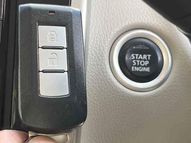 デイズ Ｘ　Ｖセレクション＋セーフティＩＩ　純正ナビ　全周囲カメラ　衝突被害軽減システム　スマートキー　純正１４インチアルミ　オートエアコン　Ｂｌｕｅｔｏｏｔｈ　ＣＤ　ＤＶＤ再生　フルセグ（6枚目）