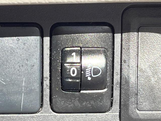 デイズ Ｘ　Ｖセレクション＋セーフティＩＩ　純正ナビ　全周囲カメラ　衝突被害軽減システム　スマートキー　純正１４インチアルミ　オートエアコン　Ｂｌｕｅｔｏｏｔｈ　ＣＤ　ＤＶＤ再生　フルセグ（25枚目）