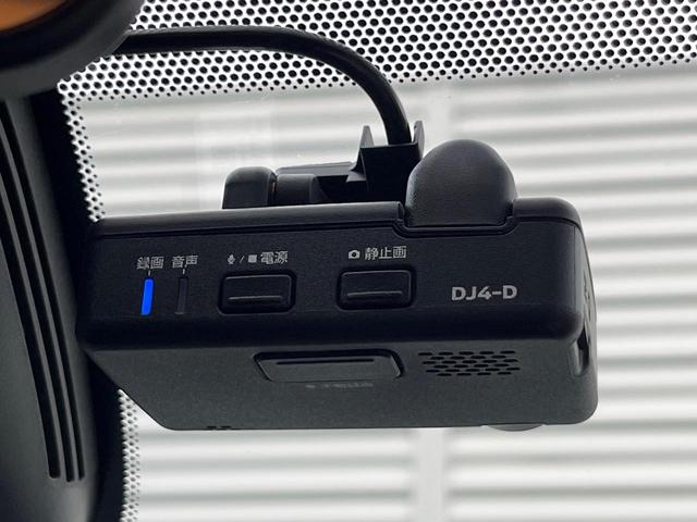 セレナ ハイウェイスター VセレクションII 純正9インチナビ アラウンドビューモニター 両側パワースライドドア 衝突被害軽減システム スマートキー LEDヘッドライト ビルトインETC オートエアコン(10枚目)