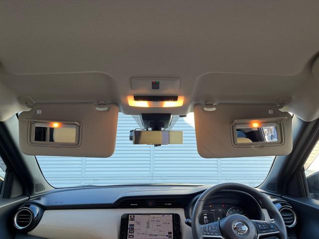 キックス Ｘ　ツートーンインテリアエディション　純正９インチナビ　アラウンドビューモニター　衝突被害軽減システム　レーダークルーズコントロール　レザーシート　ステアリングヒーター　スマートキー　ＬＥＤヘッド　ＥＴＣ　１００Ｖ電源（35枚目）