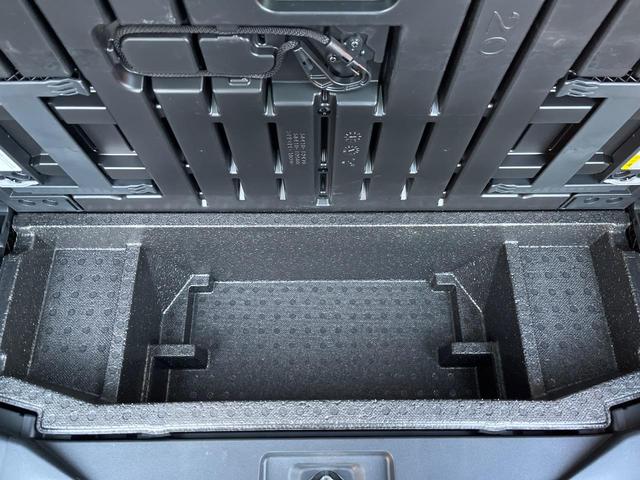 タント ファンクロス　両側パワースライドドア　スマートアシスト　ストラーダナビ　バックカメラ　禁煙車　ドラレコ　コーナーセンサー　スマートキー　ＬＥＤヘッド　ルーフレール　ビルトインＥＴＣ（28枚目）