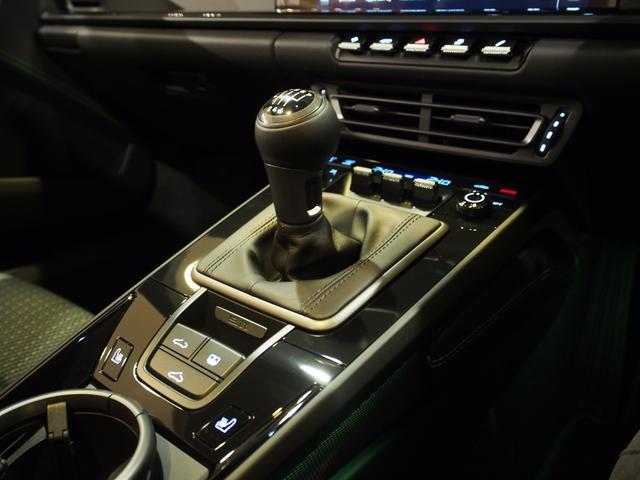 911 911カレラT スポーツデザインPKG カレラTインテリアPKG ガラスルーフ スポーツクロノ スポーツエグゾースト エクスクルーシブデザインテール 20/21CarreraSホイール 右H 7MT(20枚目)