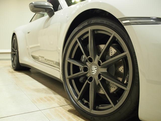 911 911カレラT スポーツデザインPKG カレラTインテリアPKG ガラスルーフ スポーツクロノ スポーツエグゾースト エクスクルーシブデザインテール 20/21CarreraSホイール 右H 7MT(30枚目)