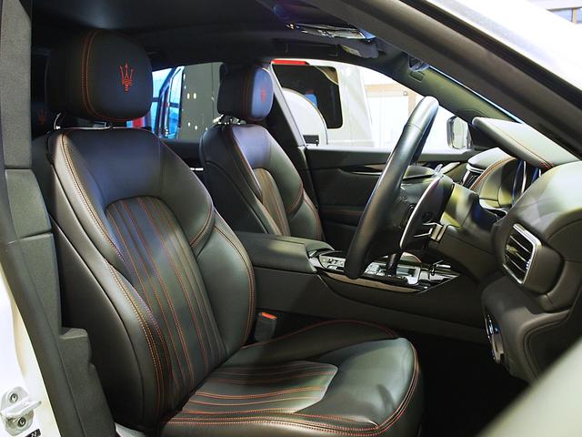 レヴァンテ ＧＴハイブリッド　プレミアムＰＫＧ　パノラマルーフ　アンテオ２１ＡＷ　レッドステッチフルナチュラルレザー　ｈａｒｍａｎ／ｋａｒｄｏｎ　レッドキャリパー　エアサス　ＣａｒＰｌａｙ　３６０°カメラ　ＡＣＣ　純正ドラレコ（14枚目）