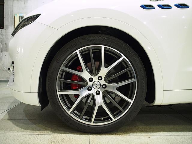 レヴァンテ ＧＴハイブリッド　プレミアムＰＫＧ　パノラマルーフ　アンテオ２１ＡＷ　レッドステッチフルナチュラルレザー　ｈａｒｍａｎ／ｋａｒｄｏｎ　レッドキャリパー　エアサス　ＣａｒＰｌａｙ　３６０°カメラ　ＡＣＣ　純正ドラレコ（52枚目）