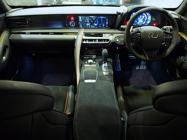 ＬＣ ＬＣ５００　アビエーション　限定車　カーボンルーフ　カーボンスポイラー　マークレビンソン　アルカンターラインテリア　鍛造２１ＡＷ　２１２ブラック　ＨＵＤ　レクサスセーフティ　３眼ＬＥＤヘッドライト（10枚目）