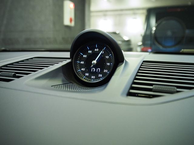 911 911カレラS OP429 クレヨン スポーツクロノ フロントリフト スポーツエグゾースト レザーインテリア RS Spyder20/21AW Race-Texルーフライニング ベンチレーション ACC PASM(24枚目)