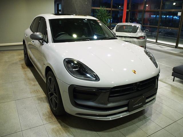 マカン マカンＴ　ＰＤＫ　ＯＰカラークレヨン　パノラマルーフ　エクステリアパッケージ　スポーツクロノ　ＭａｃａｎＳ２０ＡＷ　ＬＥＤヘッドライトティンテッド　レザーパッケージ　パワステプラス　プライバシーガラス　ＡＣＣ（2枚目）