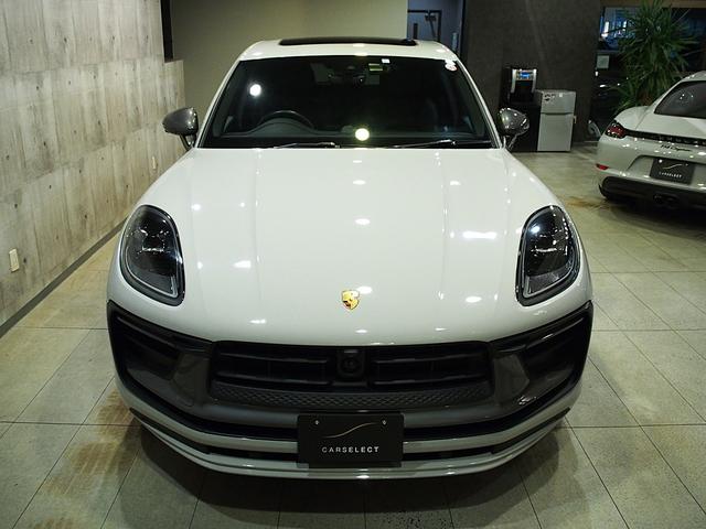 マカン マカンＴ　ＰＤＫ　ＯＰカラークレヨン　パノラマルーフ　エクステリアパッケージ　スポーツクロノ　ＭａｃａｎＳ２０ＡＷ　ＬＥＤヘッドライトティンテッド　レザーパッケージ　パワステプラス　プライバシーガラス　ＡＣＣ（3枚目）