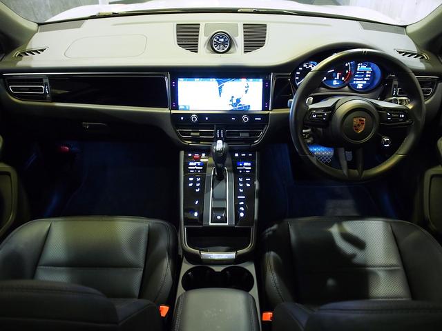 マカン マカンＴ　ＰＤＫ　ＯＰカラークレヨン　パノラマルーフ　エクステリアパッケージ　スポーツクロノ　ＭａｃａｎＳ２０ＡＷ　ＬＥＤヘッドライトティンテッド　レザーパッケージ　パワステプラス　プライバシーガラス　ＡＣＣ（10枚目）