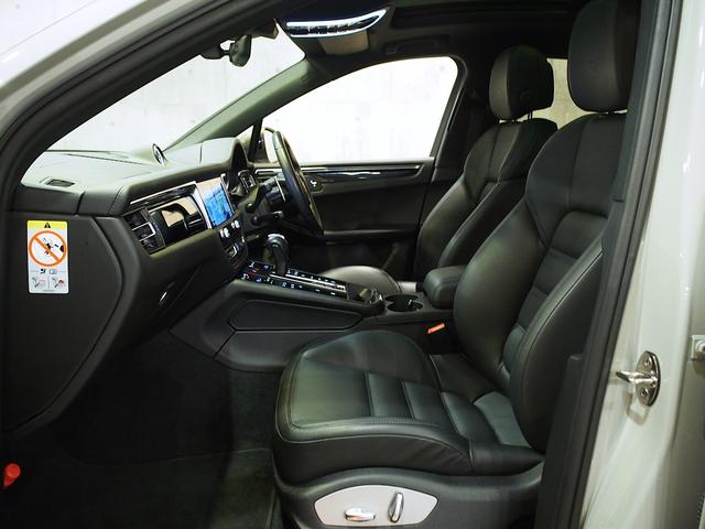 マカン マカンＴ　ＰＤＫ　ＯＰカラークレヨン　パノラマルーフ　エクステリアパッケージ　スポーツクロノ　ＭａｃａｎＳ２０ＡＷ　ＬＥＤヘッドライトティンテッド　レザーパッケージ　パワステプラス　プライバシーガラス　ＡＣＣ（17枚目）